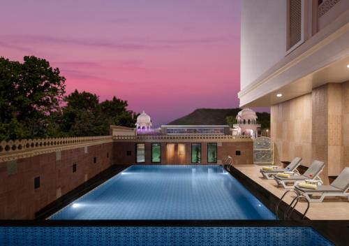 Bassein majutusasutuses juSTa Ssatva Resort, Udaipur või selle lähedal
