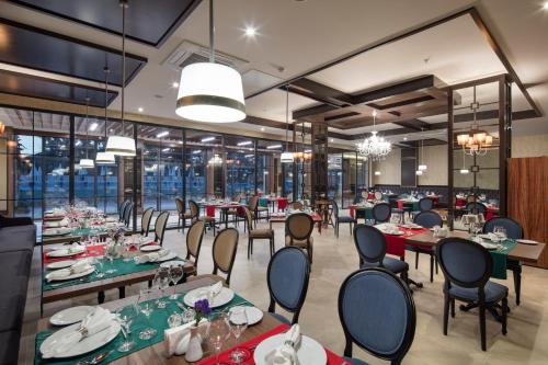Ресторан / где поесть в Aydinbey Queen's Palace & Spa - Ultra All Inclusive