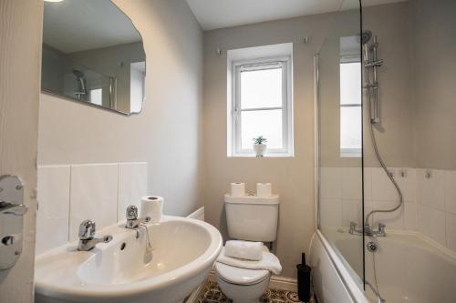 Koupelna v ubytování Brecon Gardens