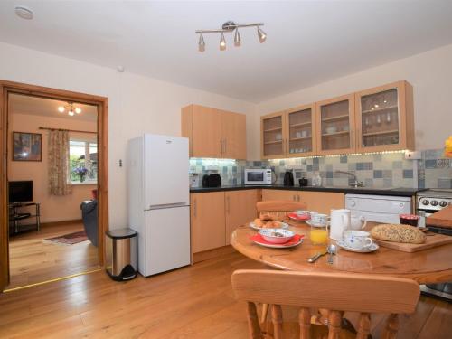 Dapur atau dapur kecil di 1 bed property in Llangenny 84647