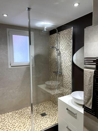 Photo de la galerie de l'établissement Joli appartement avec terrasse, à Montrouge