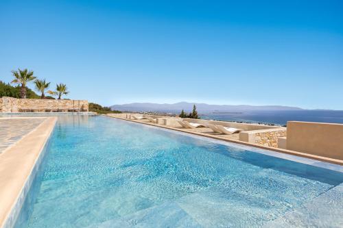 La alberca dentro o cerca de Calme Boutique Hotel - Adults Only