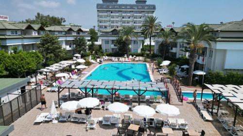 an overhead view of a pool at a hotel at Aydinbey Gold Dreams - Ultra All Inclusive in Avsallar