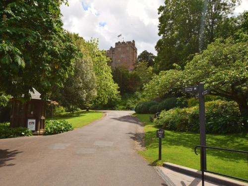 Taman di luar 2 bed in Taunton 41906