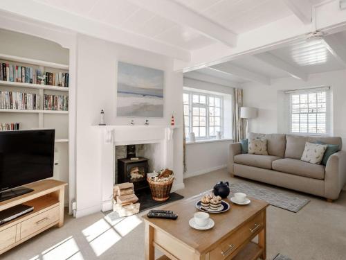 Φωτογραφία από το άλμπουμ του 2 bed in Polruan PC013 σε Fowey