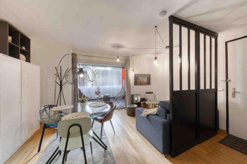 Photo de la galerie de l'établissement Studio Cosy 30m² avec terrasse - À 10 min de Paris, à Romainville