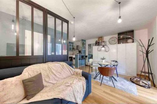 Photo de la galerie de l'établissement Studio Cosy 30m² avec terrasse - À 10 min de Paris, à Romainville