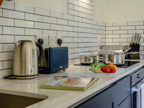 Dapur atau dapur kecil di 1 Bed in Talybont-on-Usk 88138