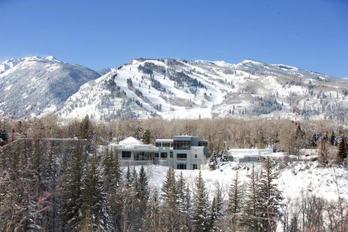 Gallery image of Aspen Meadows Resort in Aspen