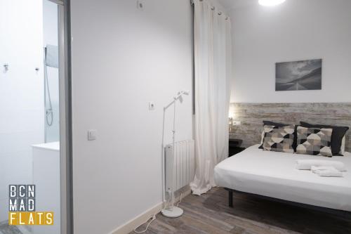 Легло или легла в стая в Barcelona - Eixample 1B