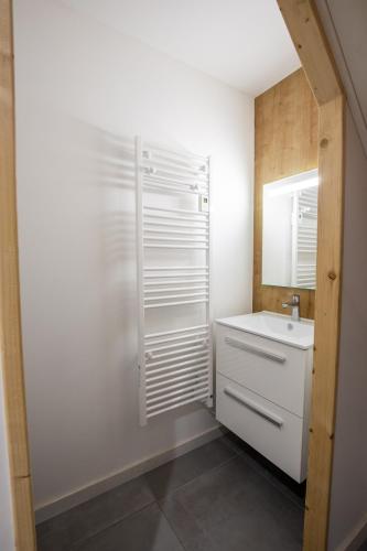 Photo de la galerie de l'établissement Domaine les hirondelles Carmen, à Domessin