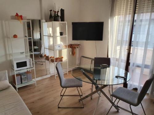 Μια τηλεόραση ή/και κέντρο ψυχαγωγίας στο Appartamento Fiera