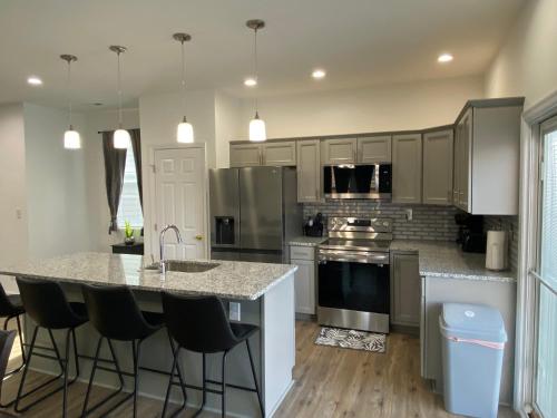 Cuisine ou kitchenette dans l'établissement The Chesapeake Gray