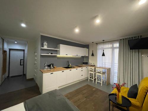 Kjøkken eller kjøkkenkrok på SCANDIC apartments-feels like home!