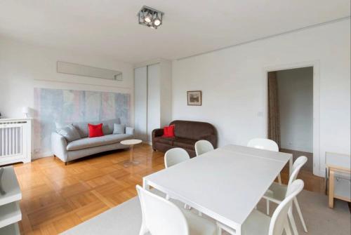 Photo de la galerie de l'établissement Avenue Montaigne Paris Bienvenue, à Paris