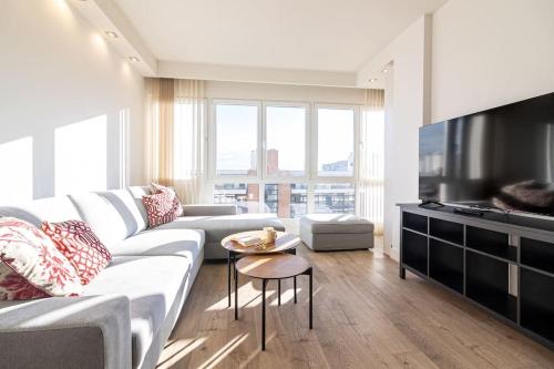 Andalucía 4 bedroom with parking FreshApartments