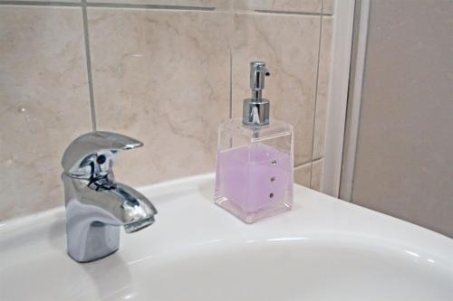 Bilik mandi di Apartments TAMARIX