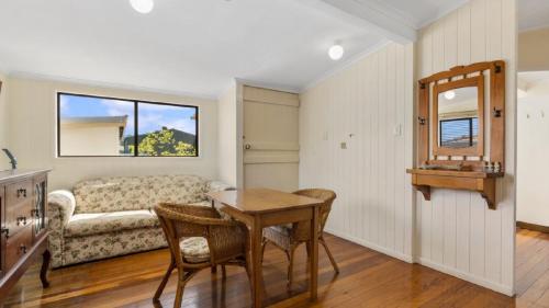 Μια τηλεόραση ή/και κέντρο ψυχαγωγίας στο Grandads Beach House
