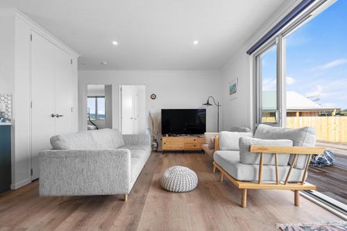 Gallery image of The Reel Deal - Waihi Beach Holiday Home in Waihi Beach