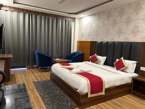 Ein Bett oder Betten in einem Zimmer der Unterkunft High sky Luxury Stays