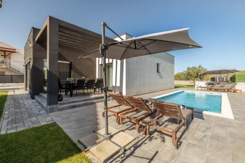 Villa A – Photos 3