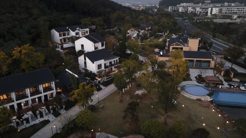 Fotografie z fotogalerie ubytování GINLAN JIA RESORT Yuhang Hangzhou v destinaci Chang-čou