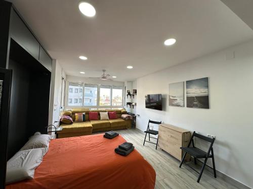Verdiales Comfort, city center studio, beach, and city center close BY NAMASTE ELITE