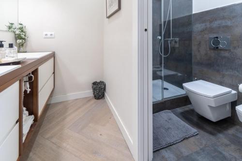 Ένα μπάνιο στο Phoenix Luxury Loft Cádiz