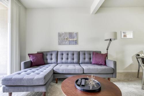 Fotografie z fotogalerie ubytování Santa Clara 2br w pool balcony elevator gym SFO-1587 v destinaci Santa Clara