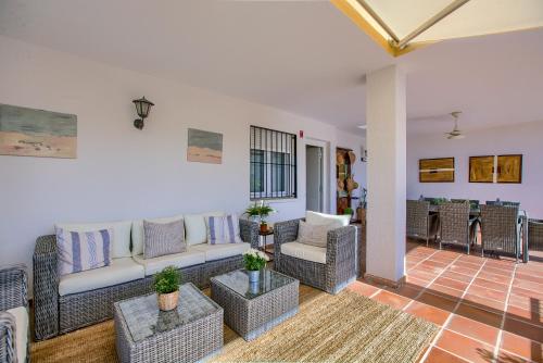 Ruang duduk di Chalet con Piscina en Aranjuez