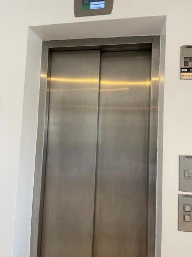 Fotografie z fotogalerie ubytování Royal Luxury at THE GALLERY APARTMENT v destinaci Accra