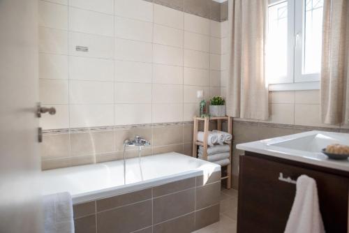 Foto Solari Hill Maisonette two private parking 3