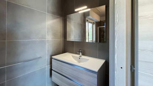A bathroom at Villenpark Sanghen