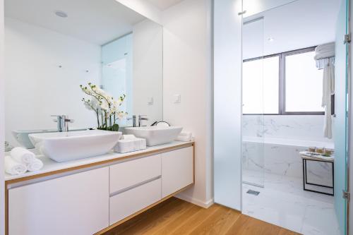 Maha by KAAMAH - 2 Bedroom OceanView Designer Apartment