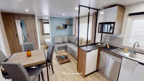 Dapur atau dapur kecil di Camping Officiel Siblu Mar Estang
