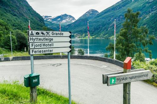 Grande Fjord Hotel — Facade/entrance