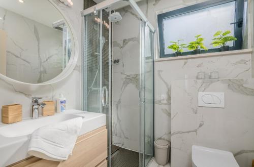 Apartment Sofija with Pool