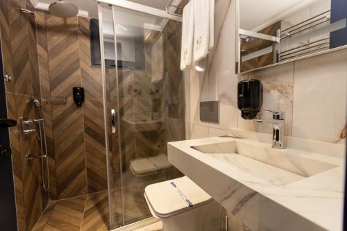 Koupelna v ubytování AMASRA DADAYLI HOTEL