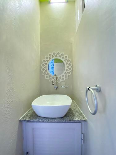 Ένα μπάνιο στο La Rosedepine chez Mariani chez l'habitant