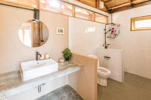 Koupelna v ubytování Kod Sapan Resort, Nan