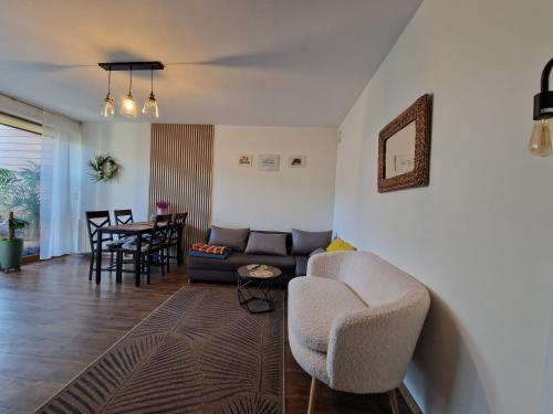 Zdjęcie z galerii obiektu Komfortowy apartament dwupokojowy z tarasem i garaż w Ustce