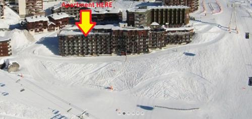 a map of a ski slope with a resort at Residence Tourotel in Val Thorens