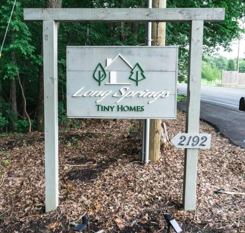 Foto dalla galleria di Tiny Home Cottage Near the Smokies #9 Frieda a Sevierville