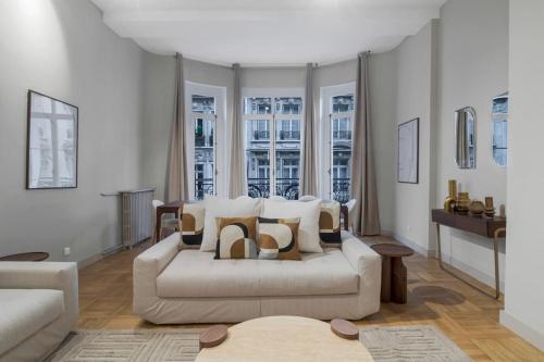 Photo de la galerie de l'établissement 2B.Appart 6Pers#2Bedrooms#VictorHugo#ArcDeTriomphe, à Paris