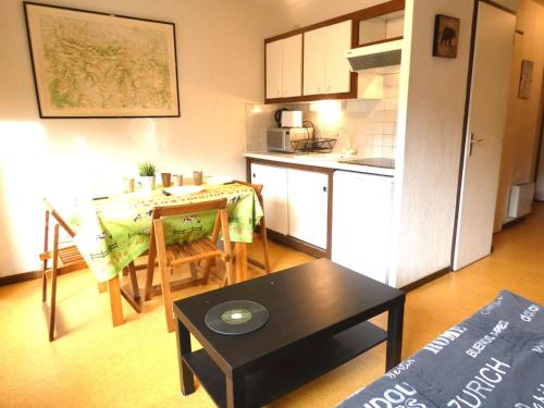 Photo de la galerie de l'établissement T2 Confortable 4 Pers à St-Lary Soulan - Balcon Sud, Parking, Accès Spa et Salle de Musculation - FR-1-457-267, à Vignec