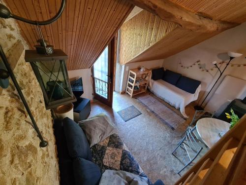 Χώρος καθιστικού στο Maison de charme avec piscine, proche de la Creuse et attractions touristiques - FR-1-591-62