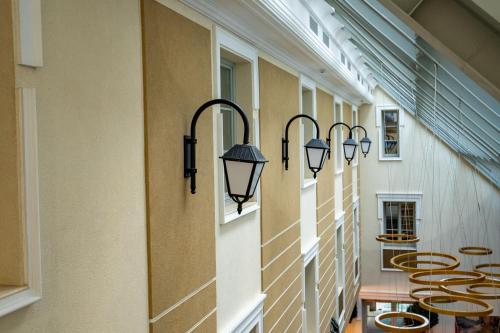 ATLAS Hotelにあるレストランまたは飲食店