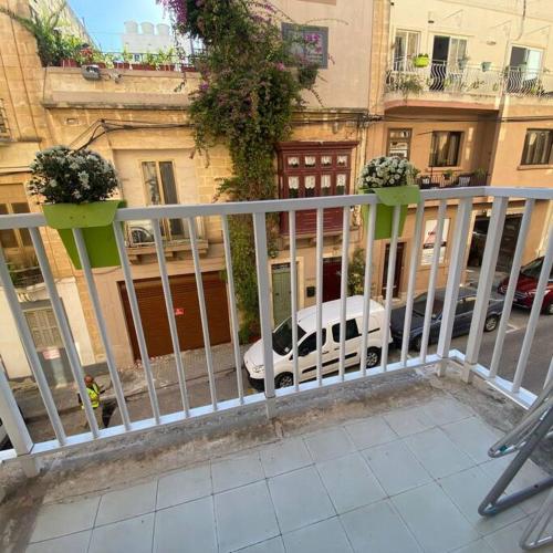 Studio Apartment Gzira IV, IlGżira Updated 2024 Prices