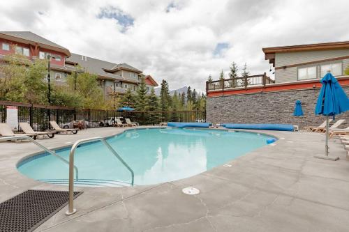 Gallery image of Wolf Mountain Escape in Canmore