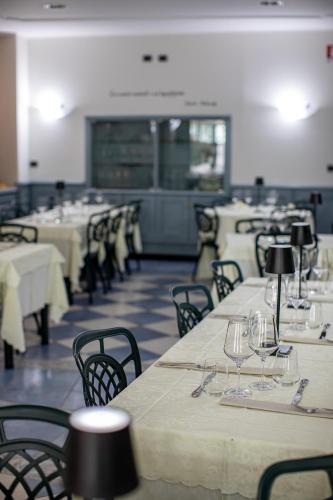 Restaurace v ubytování Hotel Novara